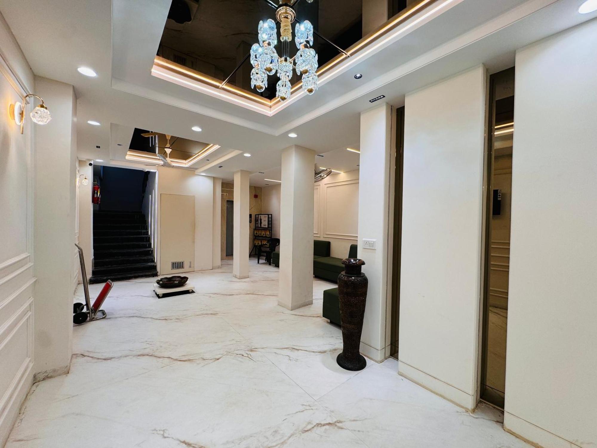 Hotel Suryodaya Ujjain Eksteriør bilde