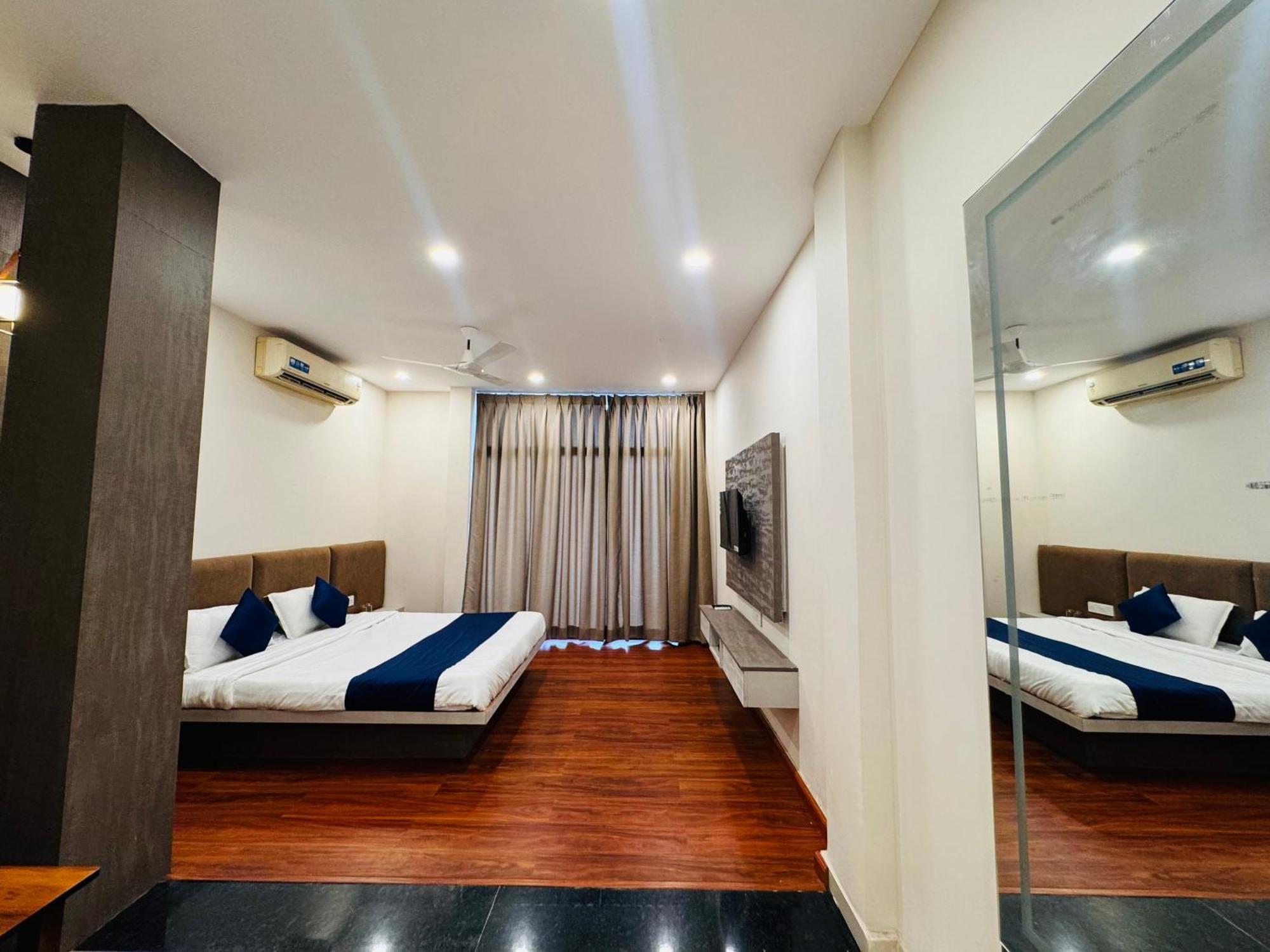 Hotel Suryodaya Ujjain Rom bilde